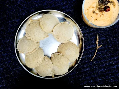 Whole Black Urad Dal Idli