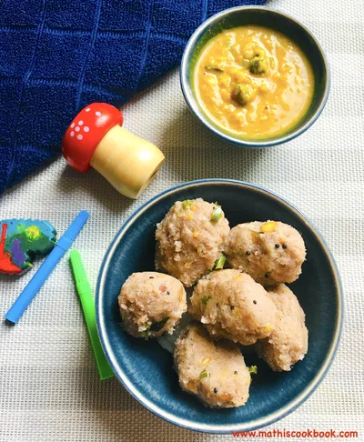 AVAL KOZHUKATTAI || STEAMED FLATTENED RICE DUMPLINGS