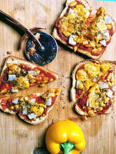 Bread Pizza