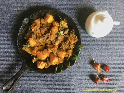 GOAN POTATO -MUSHROOM VINDALOO