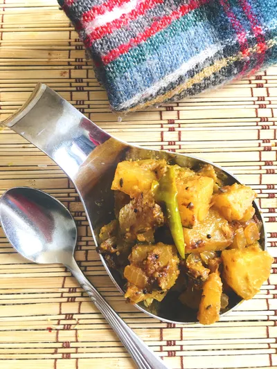 Sweet and Sour Papaya Curry