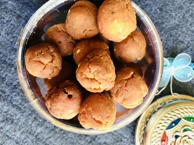 Vella Seedai | Sweet Seedai