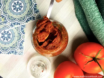 SUN DRIED TOMATO PICKLE || THAKKALI URUGAI