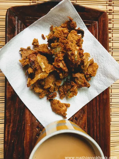 Kambu Pakoda